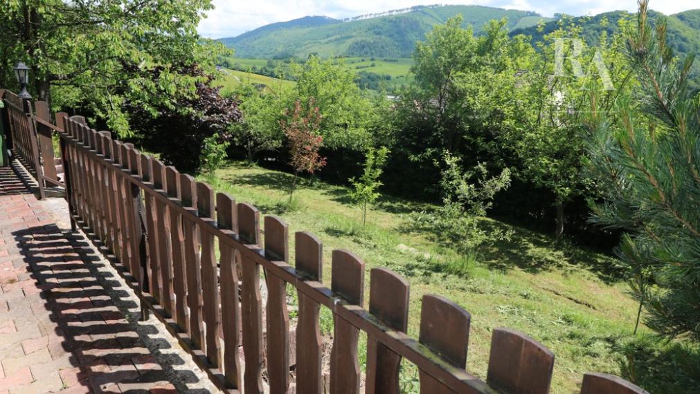 PREDAJ CHATY S VEĽKÝM POZEMKOM BELÁ - ZLIEŇ