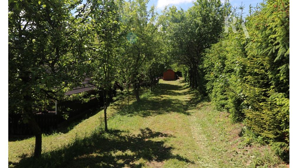 PREDAJ CHATY S VEĽKÝM POZEMKOM BELÁ - ZLIEŇ