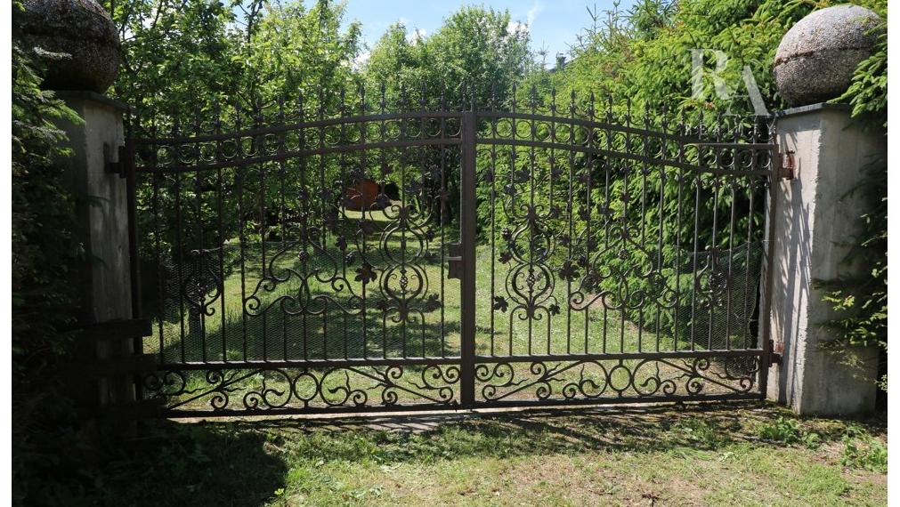 PREDAJ CHATY S VEĽKÝM POZEMKOM BELÁ - ZLIEŇ