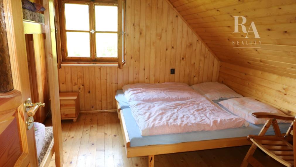 PREDAJ CHATY S VEĽKÝM POZEMKOM BELÁ - ZLIEŇ