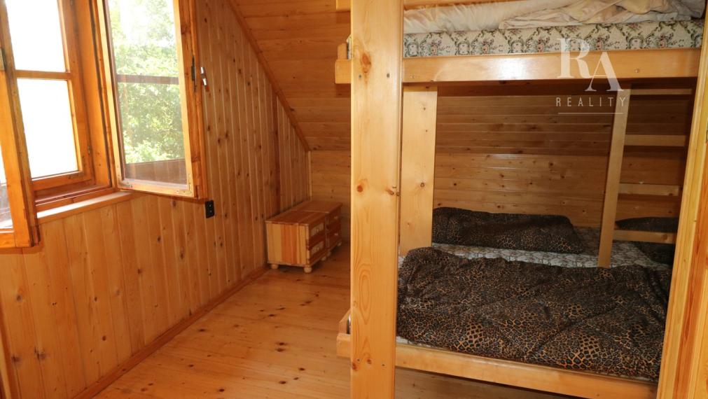 PREDAJ CHATY S VEĽKÝM POZEMKOM BELÁ - ZLIEŇ