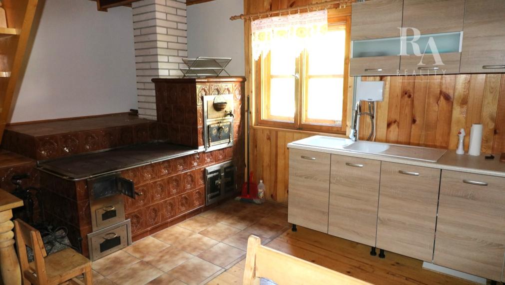 PREDAJ CHATY S VEĽKÝM POZEMKOM BELÁ - ZLIEŇ