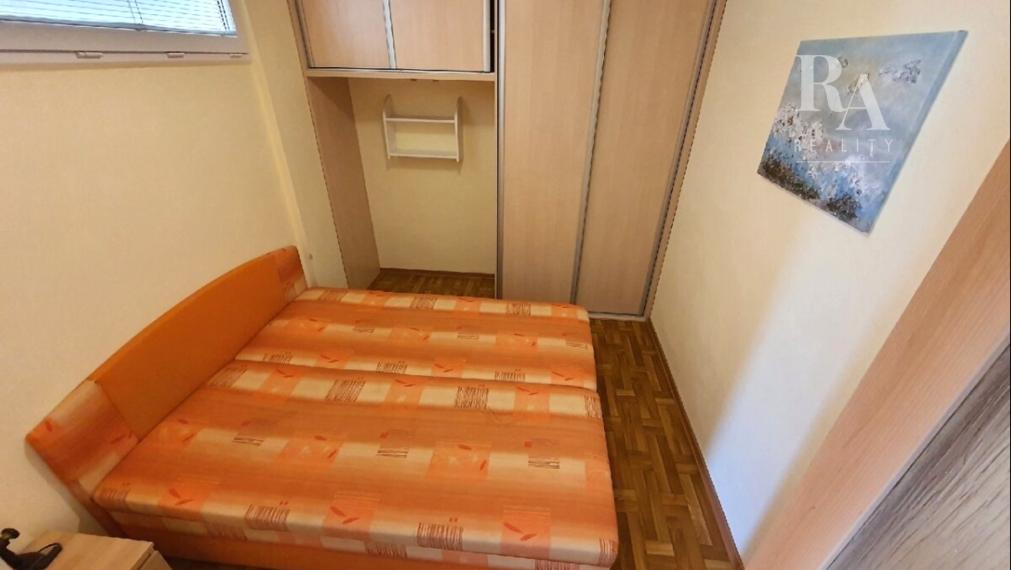 PREDAJ 3 - IZBOVÝ BYT  S BALKÓNOM HLINY 7 - REZERVOVANÉ