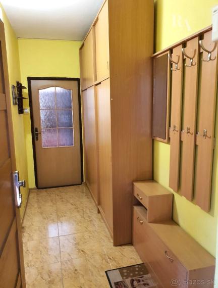 PREDAJ 3 - IZBOVÝ BYT  S BALKÓNOM HLINY 7 - REZERVOVANÉ