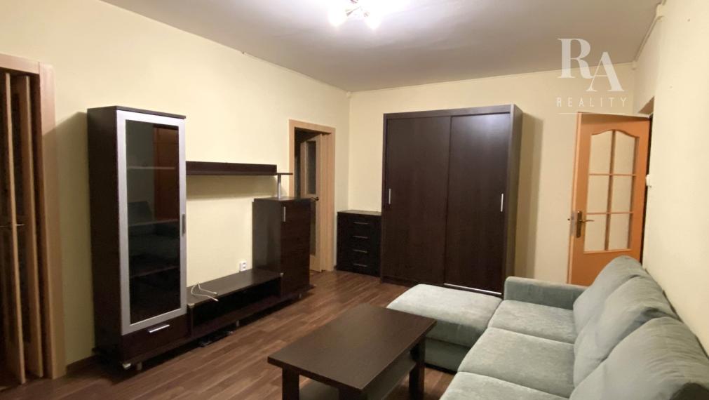 PREDAJ 3 - IZBOVÝ BYT  S BALKÓNOM HLINY 7 - REZERVOVANÉ