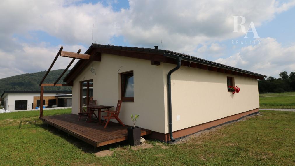 NOVOSTAVBA BUNGALOVU KRASŃANY