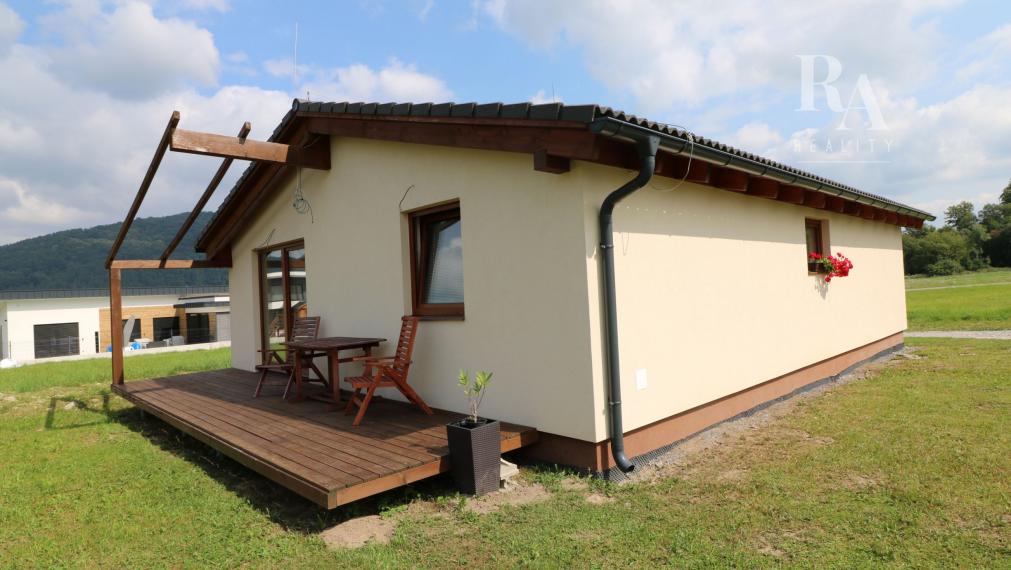 NOVOSTAVBA BUNGALOVU KRASŃANY