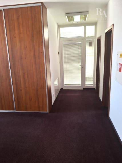 Prenájom kancelárií vhodných ako sídlo firmy