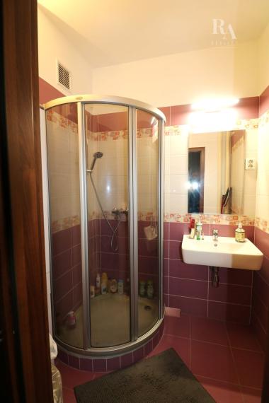 Predaj 2 izbový byt 70m2 s balkónom a pivnicou v starej časti mesta Žilina