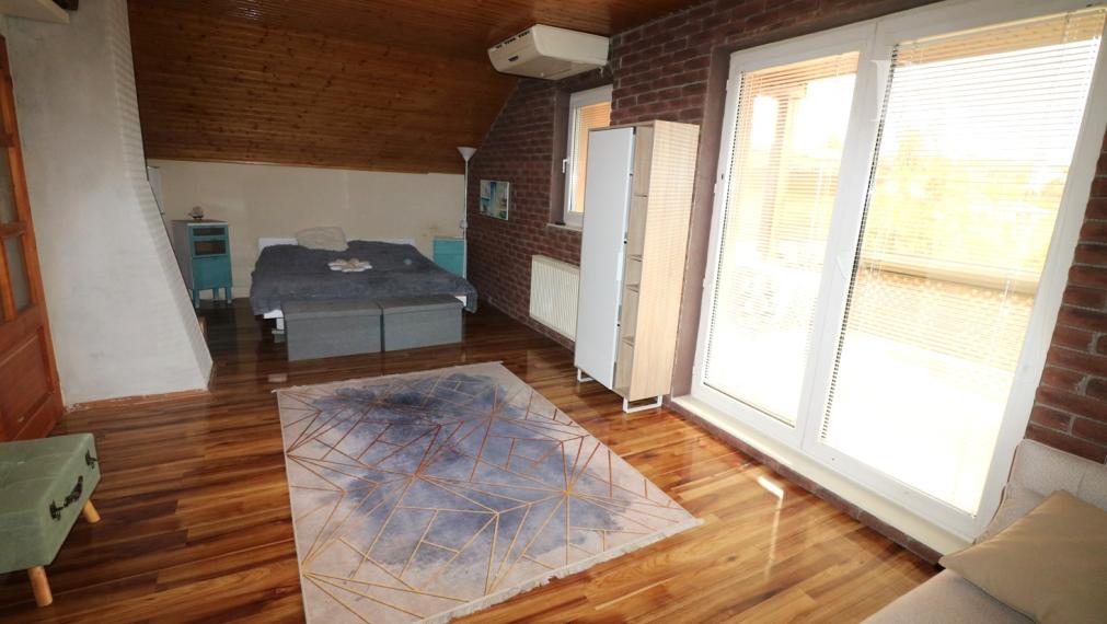 PREDAJ RODINNÝ DOM S BAZÉNOM A PRIESTOROM NA PODNIKANIE