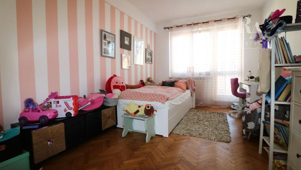 2 izbový byt 70m2 s balkónom a pivnicou v starom meste Žilina