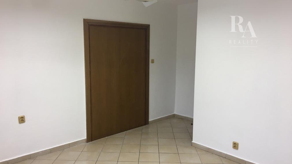 Prenájom kancelárie v centre mesta 17 m2