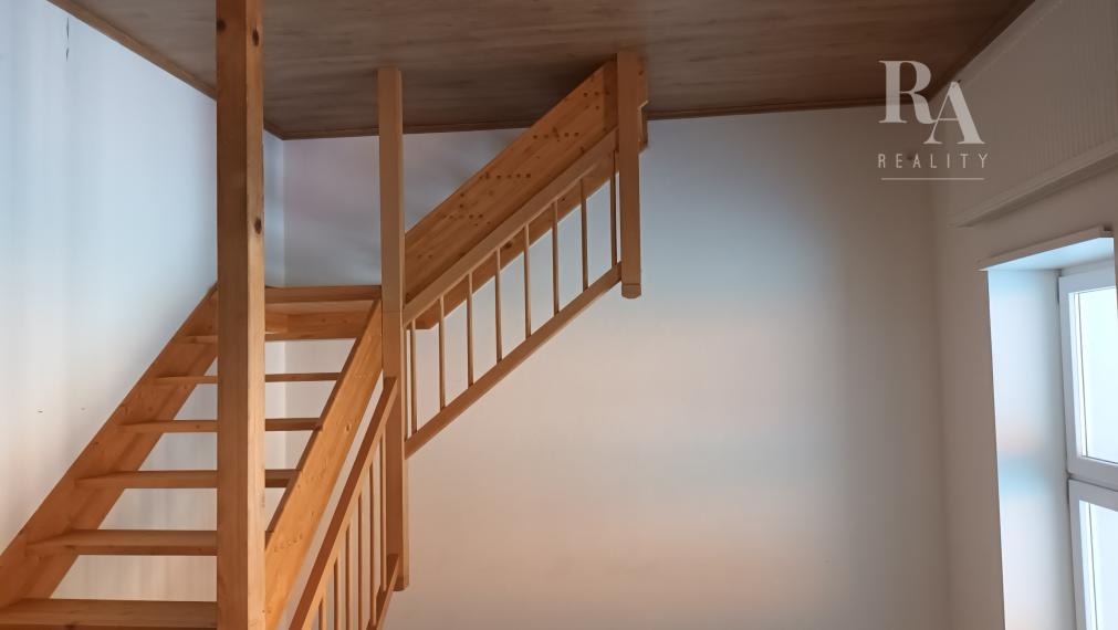 Prenájom 2 - izbového mezonetového bytu Bytčická ulica