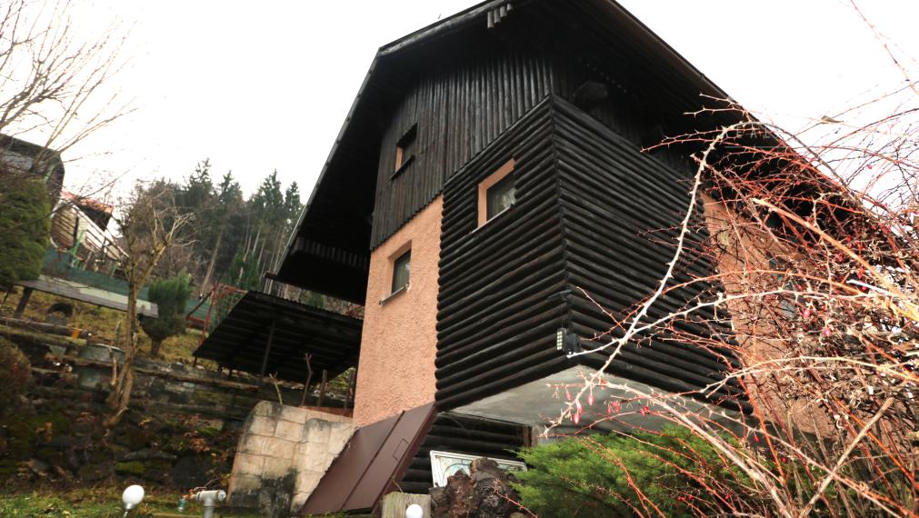 PREDAJ ZÁHRADNEJ CHATKY TEPLIČKA NAD VÁHOM