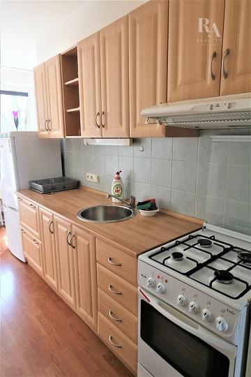 Prenájom 2 - izbového zariadeného bytu Hliny 8