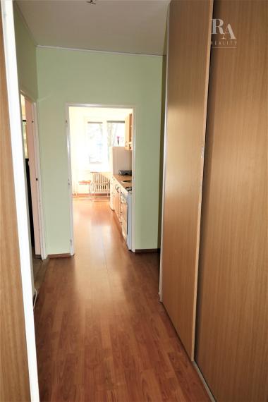 Prenájom 2 - izbového zariadeného bytu Hliny 8