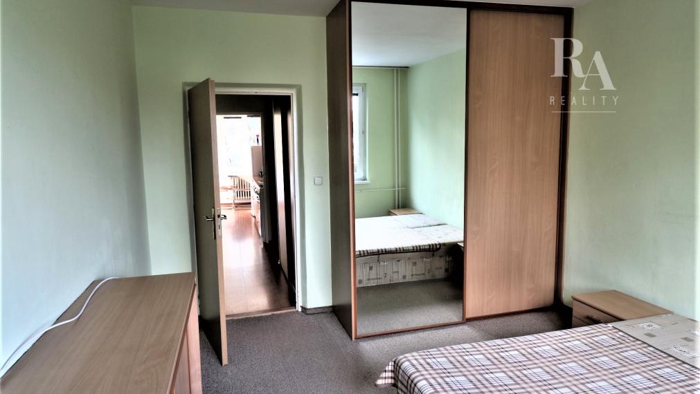 Prenájom 2 - izbového zariadeného bytu Hliny 8