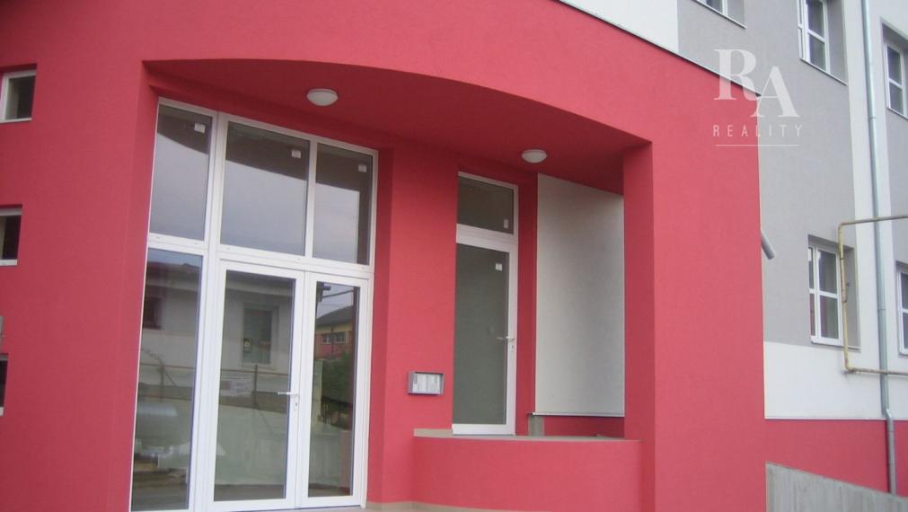 Prenájom 3KK - izbového bytu Bytčická ulica