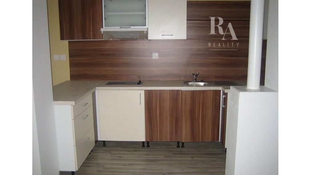 Prenájom 2 - izbový byt Bytčická ulica