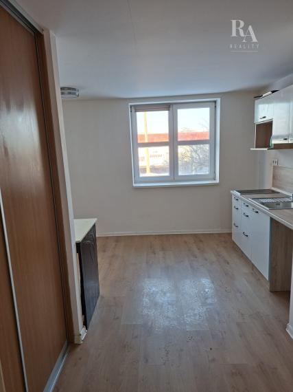 Prenájom 1KK - izbový byt Bytčická ulica