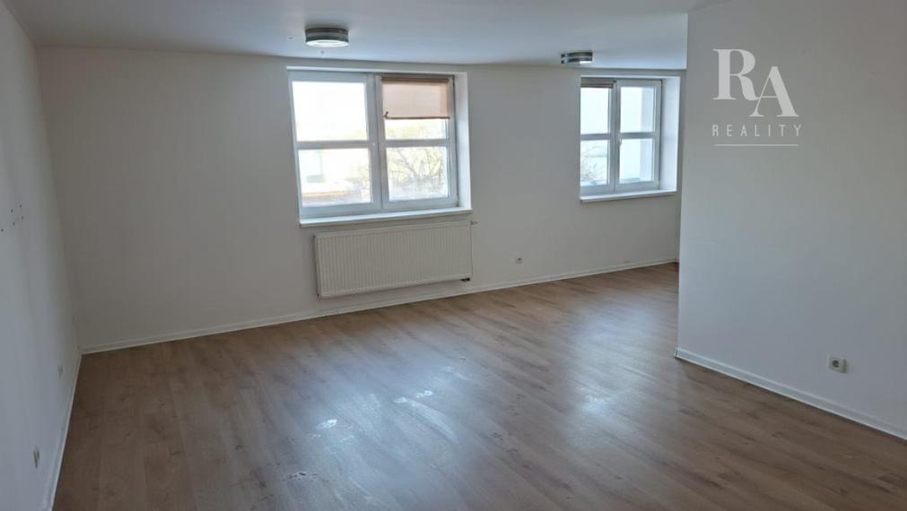 Prenájom 1KK - izbový byt Bytčická ulica