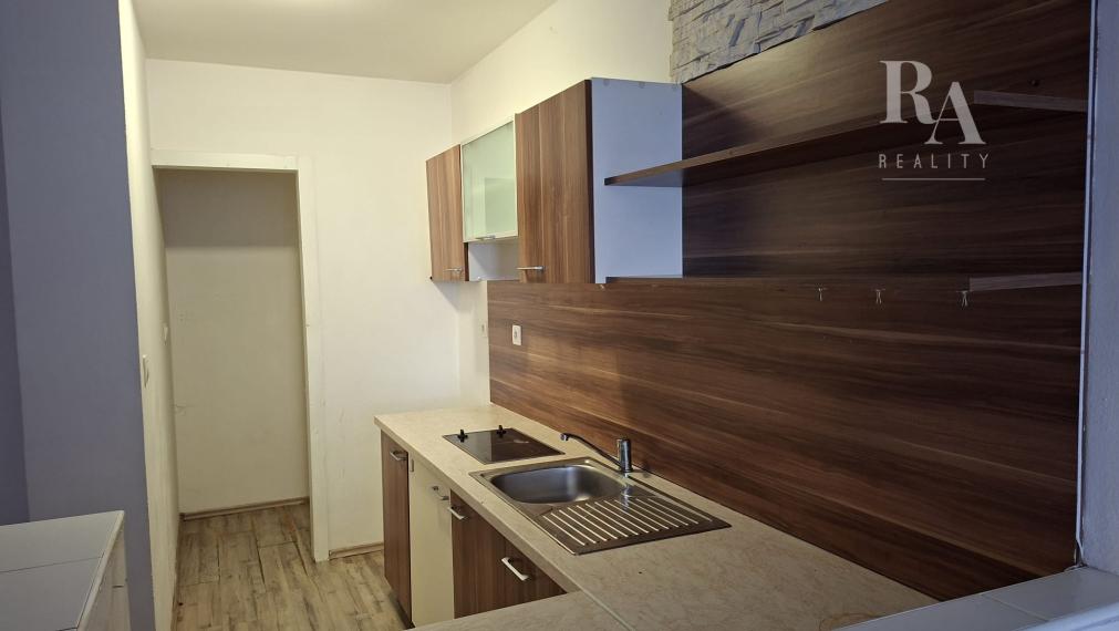 Prenájom 3KK - izbového bytu Bytčická ulica