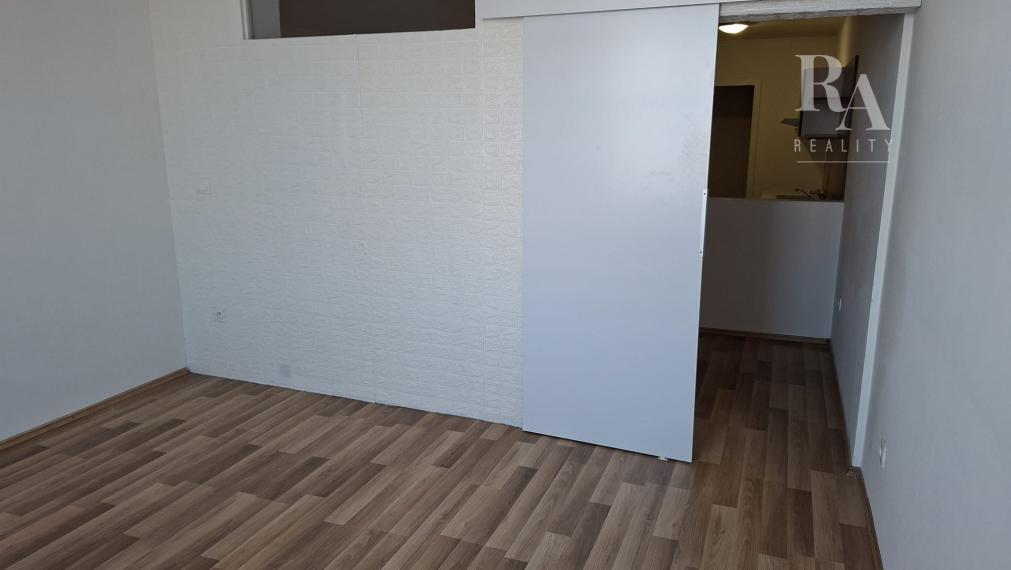 Prenájom 3KK - izbového bytu Bytčická ulica