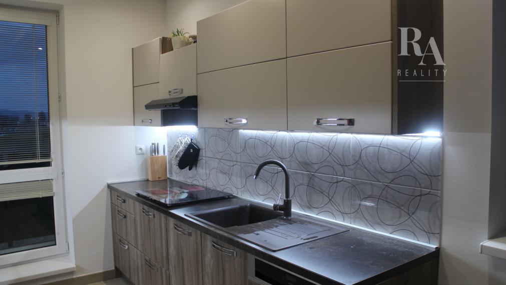 Prenájom  3-izbový byt Maršová -Rašov  + dve parkovacie miesta