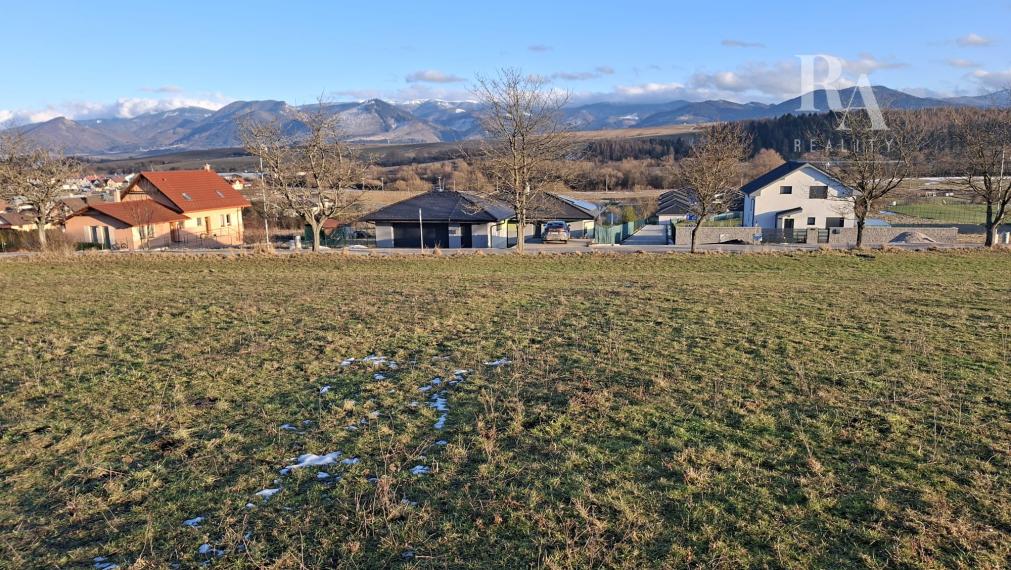 STAVEBNÝ POZEMOK ZBYŇOV