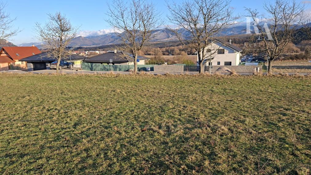 STAVEBNÝ POZEMOK ZBYŇOV