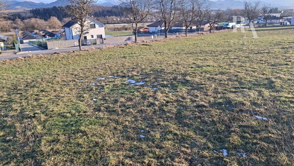 STAVEBNÝ POZEMOK ZBYŇOV