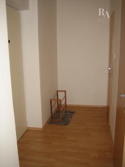 Prenájom 1 - izbový byt blízke centrum