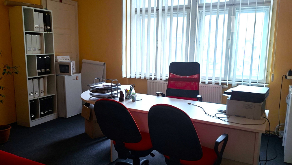 Prenájom kancelárie na prízemí 21 m2 centrum mesta
