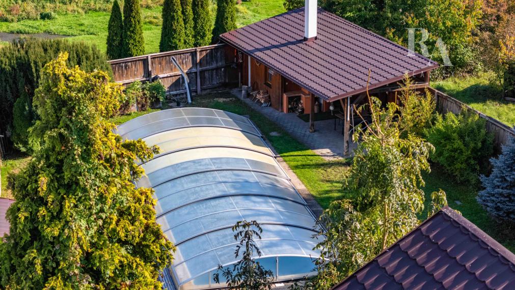 PREDAJ RODINNÝ DOM S BAZÉNOM A PRIESTOROM NA PODNIKANIE + DOHODA
