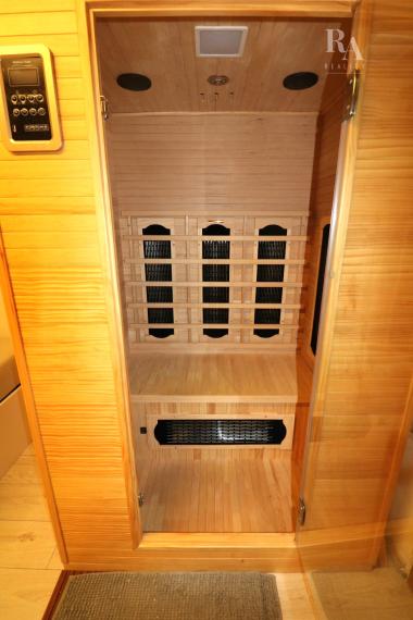 PREDAJ RODINNÝ DOM S BAZÉNOM A PRIESTOROM NA PODNIKANIE + DOHODA