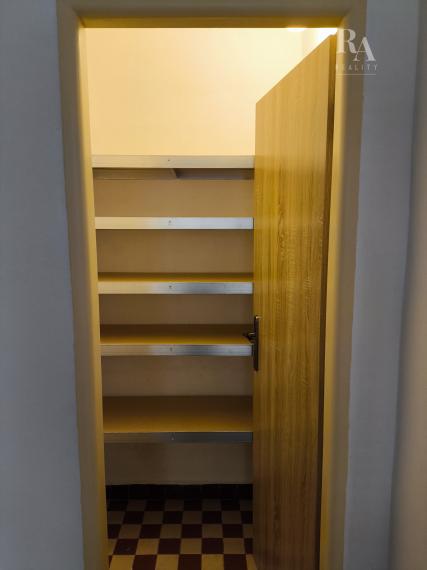 Prenájom -2 izbový byt Dolný Hričov 57m2