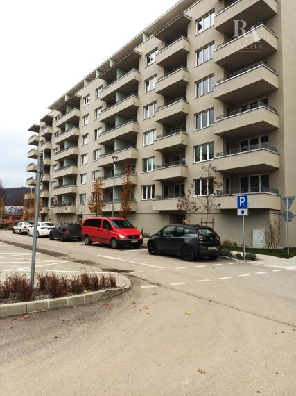 PRENÁJOM 2 - IZBOVÝ BYT NOVOSTAVBA + PARKOVACIE MIESTO