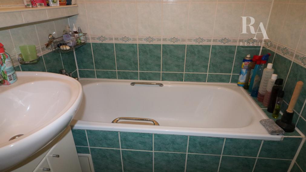 Prenájom 2 - izbového zariadeného bytu Hliny 3