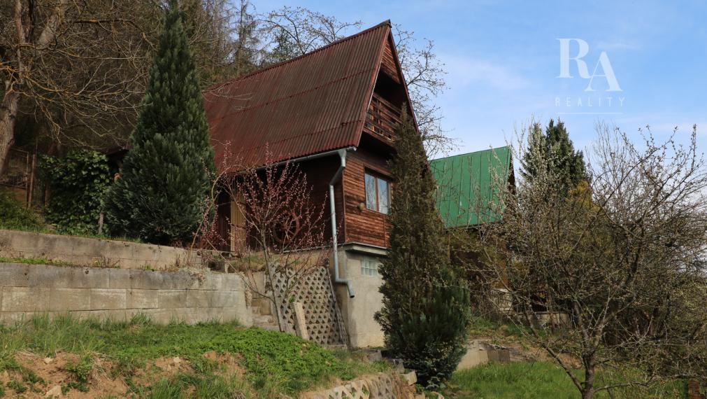 PREDAJ MUROVANEJ ZÁHRADNEJ CHATKY POVAŽSKÝ CHLMEC