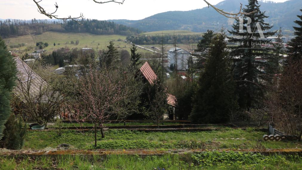 PREDAJ MUROVANEJ ZÁHRADNEJ CHATKY POVAŽSKÝ CHLMEC
