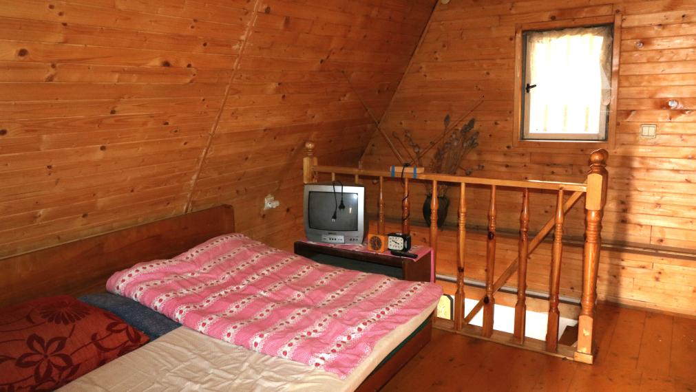 PREDAJ MUROVANEJ ZÁHRADNEJ CHATKY POVAŽSKÝ CHLMEC