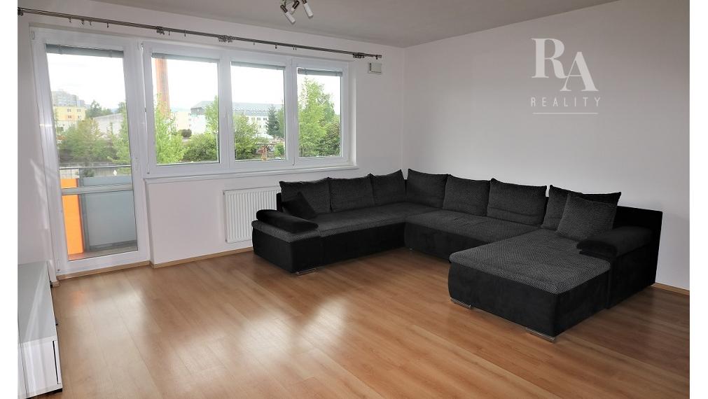 PRENÁJOM 4 - IZBOVÝ BYT S PARKOVANÍM HLINY 8