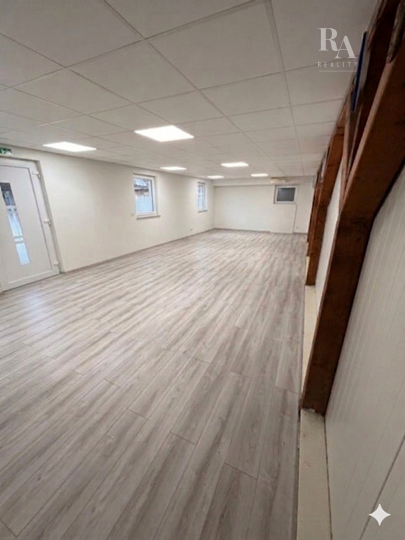 PREDAJ DOM NA BÝVANIE, PODNIKANIE A RELAX