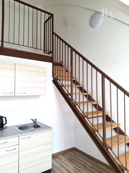 Prenájom 2 KK - izbového mezonetového bytu Bytčická ulica