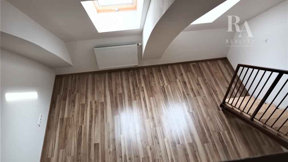 Prenájom 2 KK - izbového mezonetového bytu Bytčická ulica