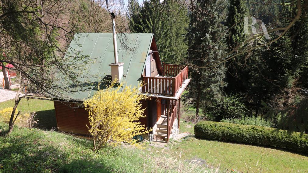 PREDAJ CHATY LIETAVSKÁ SVINNÁ