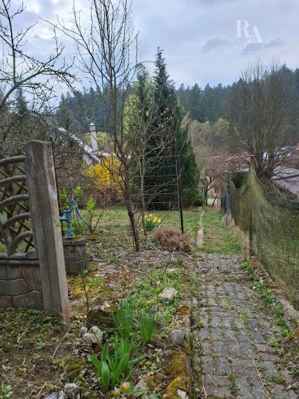 REZERVOVANÉ  Predaj Záhradná Chatka -Bytča