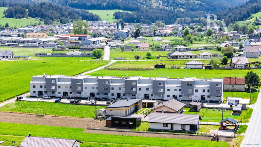 REZERVOVANÉ -Predaj 4-izbový byt DOMANIŽA  -130 m2 + terasy 44m2