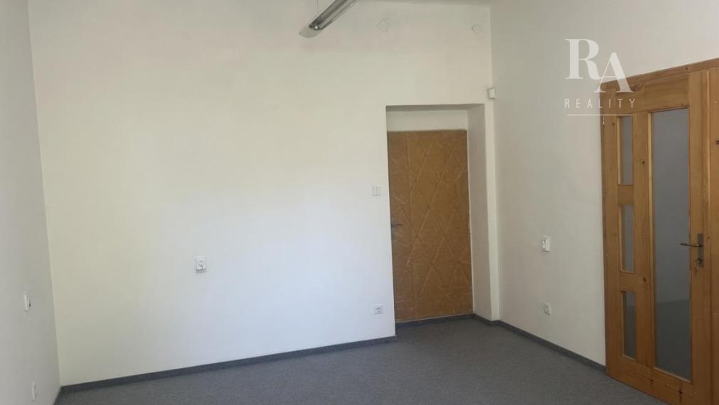 Prenájom kancelárie 20 m2 centrum mesta