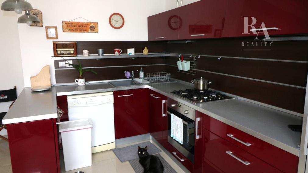 PREDAJ VEĽKÝ 2,5 IZBOVÝ STAROMESTSKÝ BYT CENTRUM MESTA